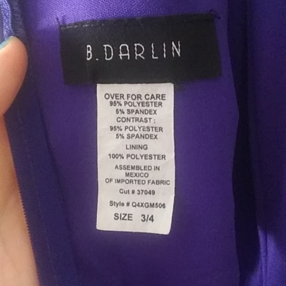 Formal dress - Picture 4 of 4